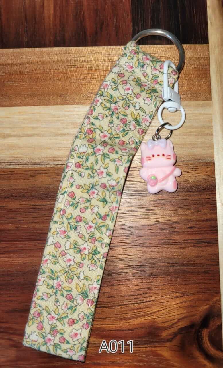 Handmade fabric keychain wristlet – cat