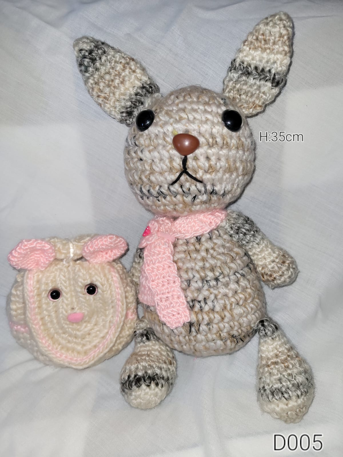 Crochet teddy with back pack