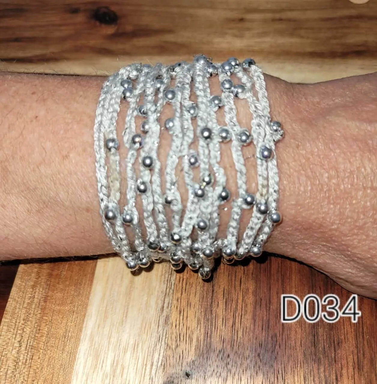 Crochet bracelet – silver